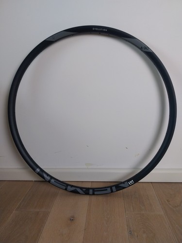 Newmen loch 29 - 30,, 29"